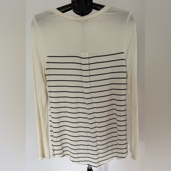 41 Hawthorne | Off White & Gray Stripe Long Sleeve Tee | Size M - Picture 2 of 3